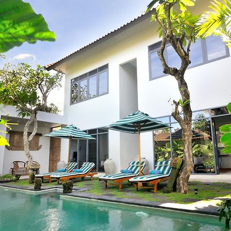Room & Vespa 1 Seminyak Exterior foto